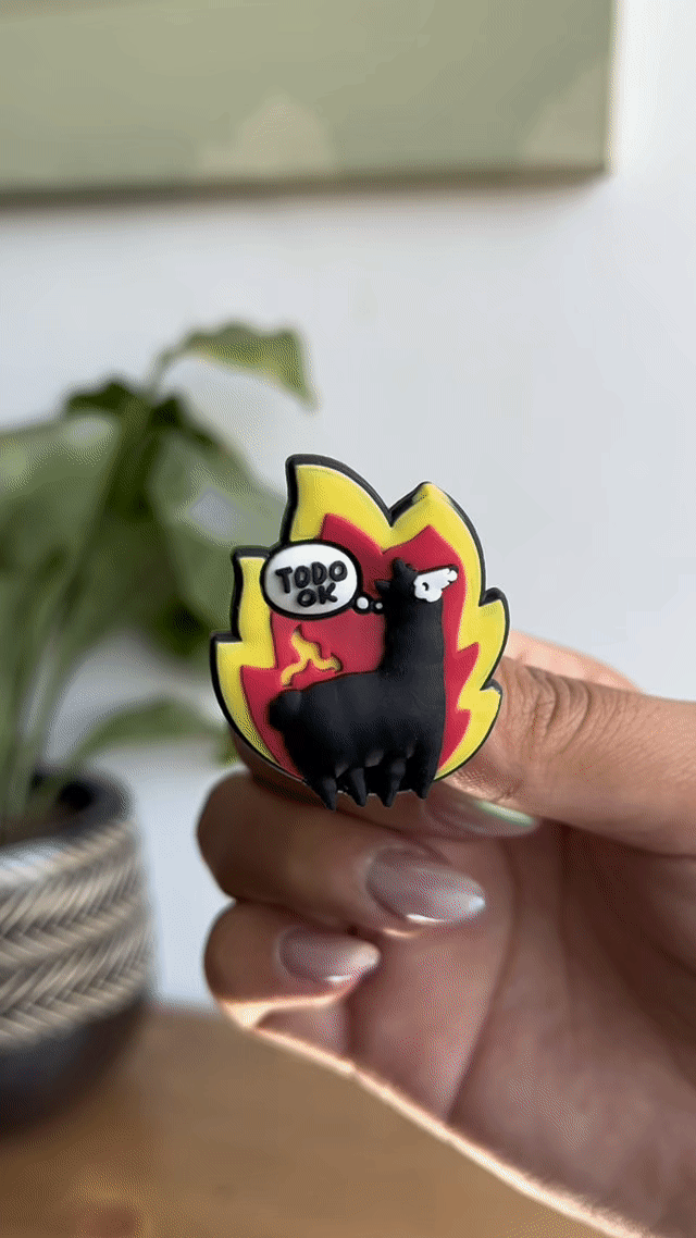 Pin plastico Llama fueguito