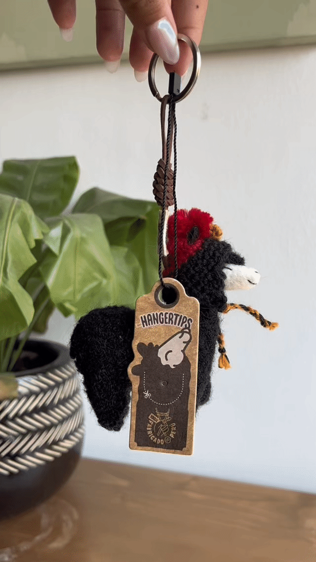 Llavero Alpaca Kusi (gallito de las rocas)